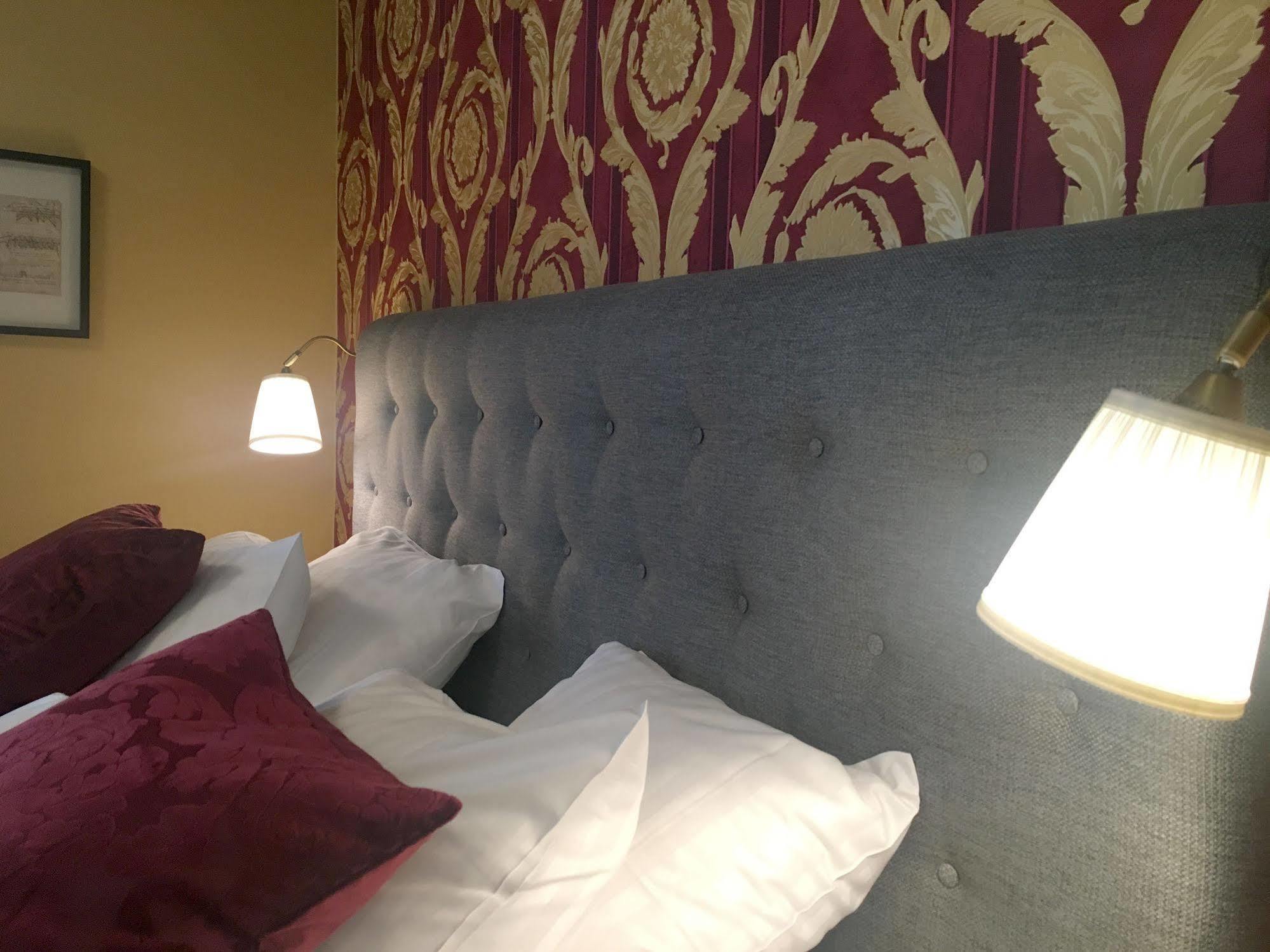Hotel Wictoria Mariestad Esterno foto